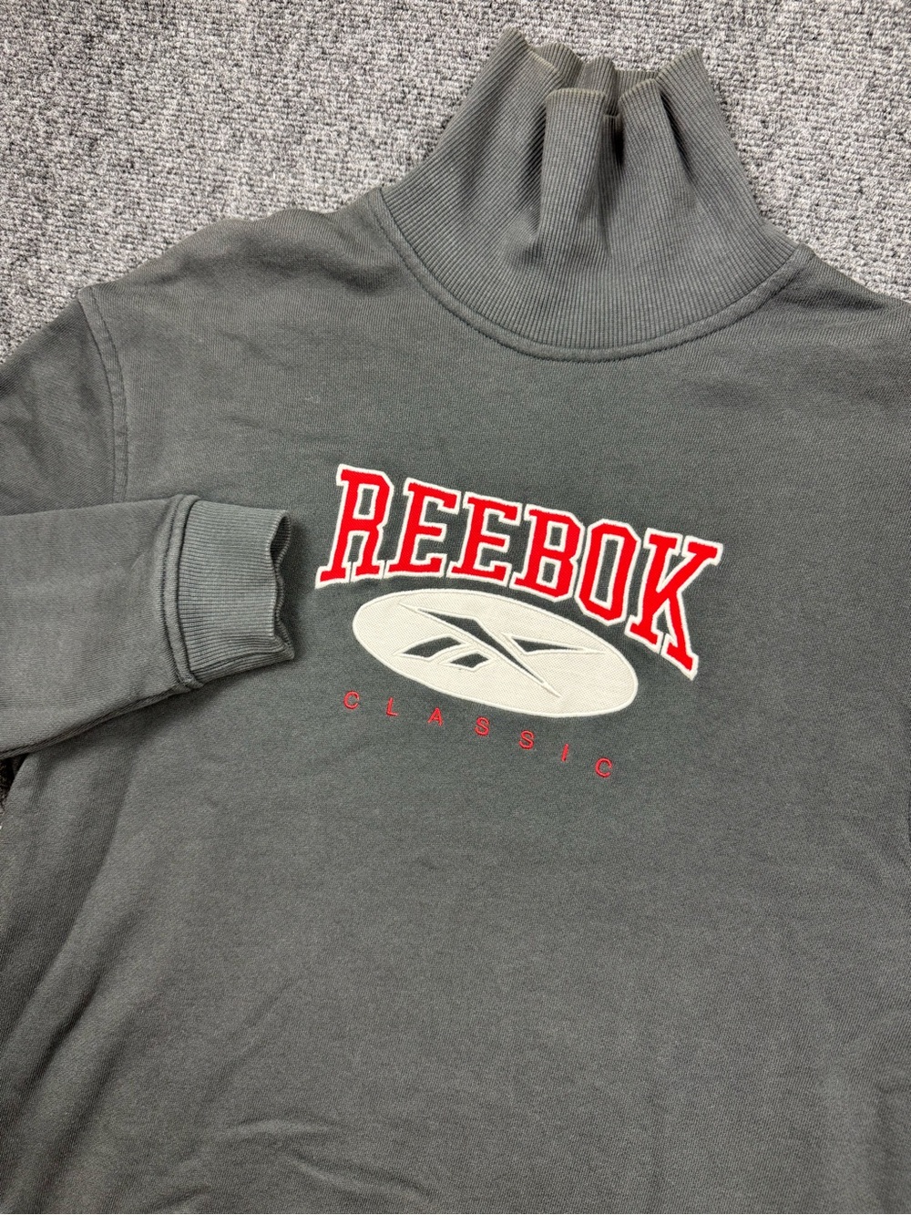 Reebok Classic Sweatshirt Turtleneck Womens Small Gray Sweater Logo